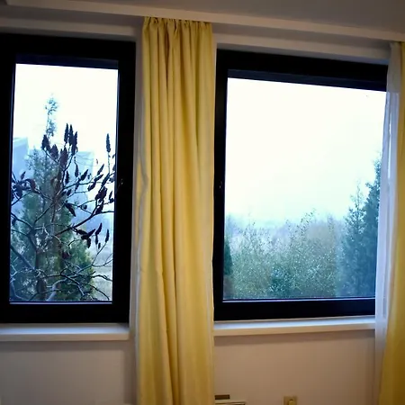 אתר נופש Aspen And Golf בנסקו